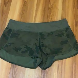 lululemon shorts - size 8 (no tags)
